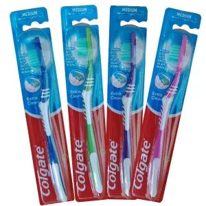 Colgate Extra Clean – Extra hatékonyságú fogkefe (1 db)