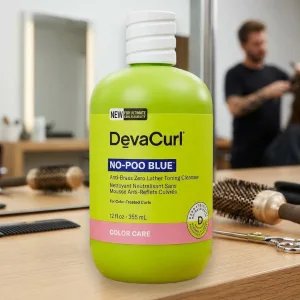 DevaCurl No-Poo Blue® Sárgulásgátló, habzásmentes tónusjavító sampon festett hajra – 355 ml
