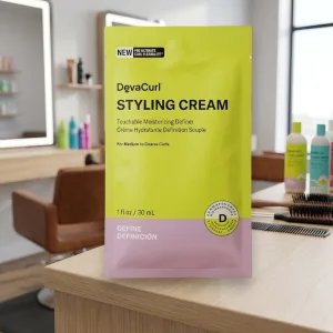 DevaCurl Styling Cream Hidratáló formázó a tapinthatóan puha hajért – 30 ml